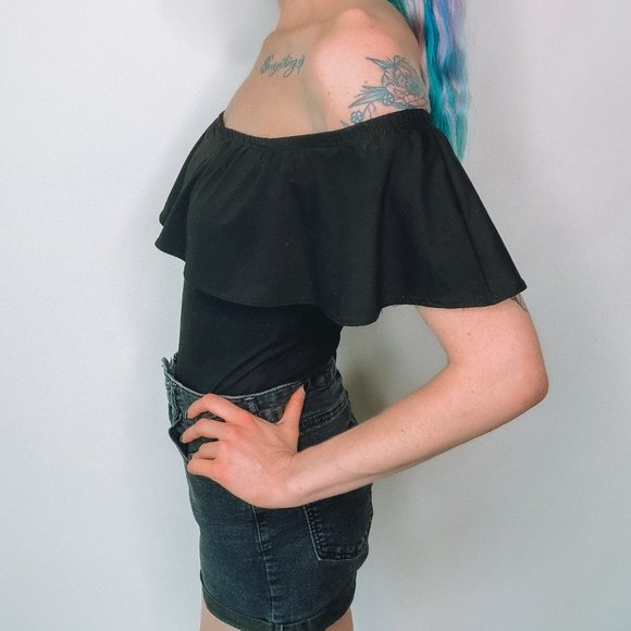 Over The Shoulder Ruffle Bodysuit - Picture 2 of 5